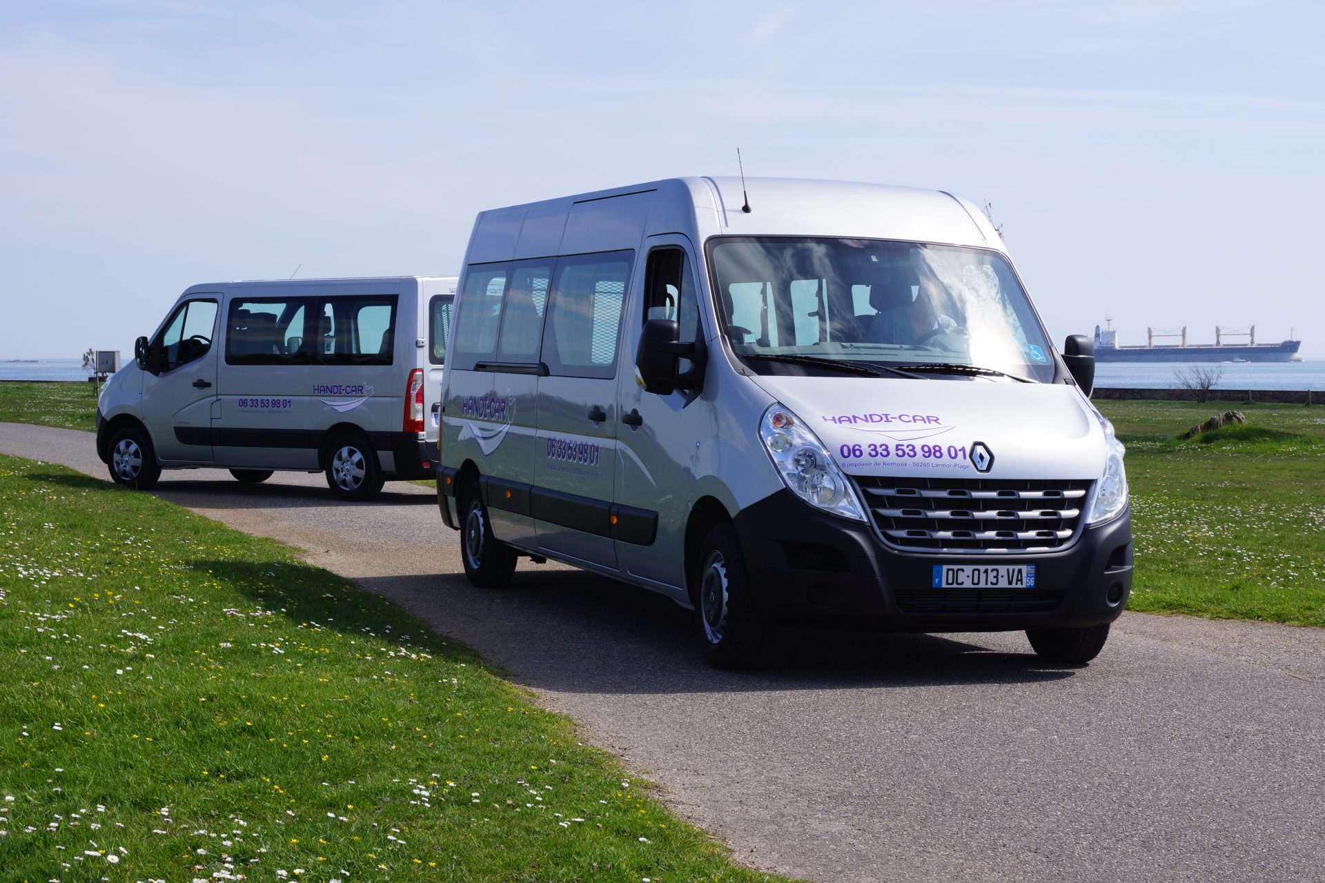 Véhicules handi-car de marque Renault