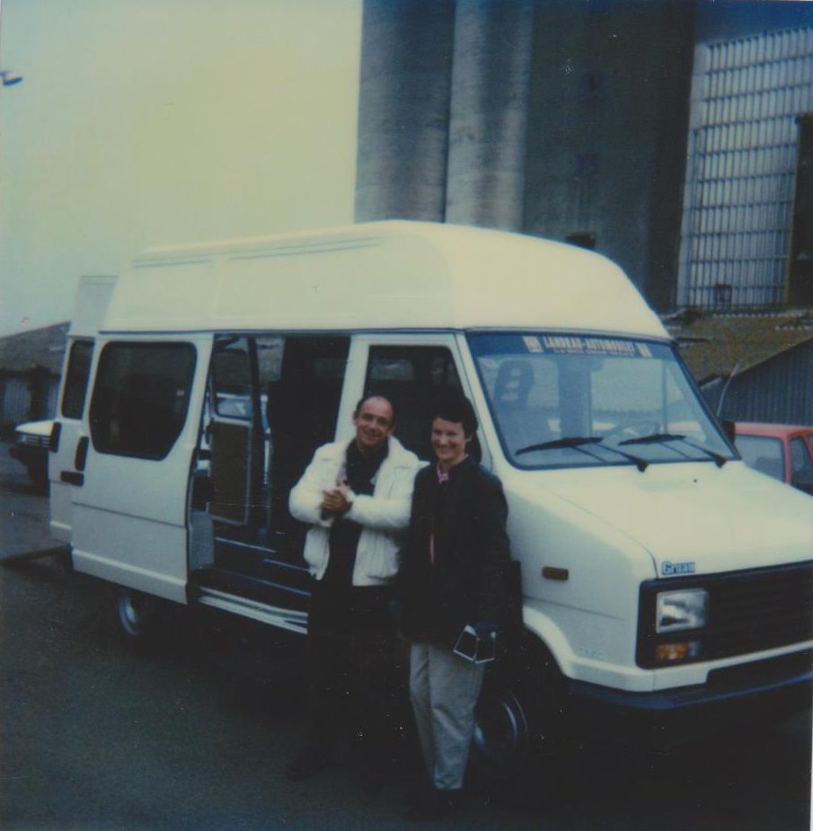 Photo historique d'un véhicule handi-car 1988